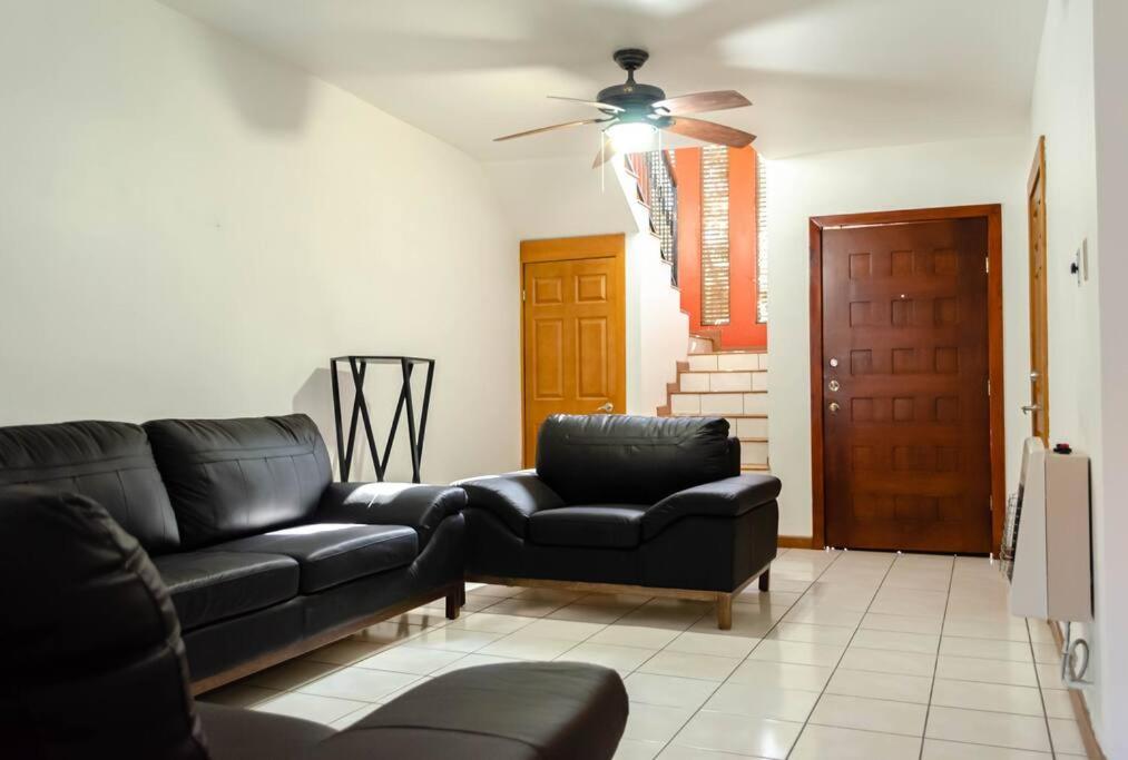 Alojamiento Completo 3 Habitaciones Chihuahua Exterior foto